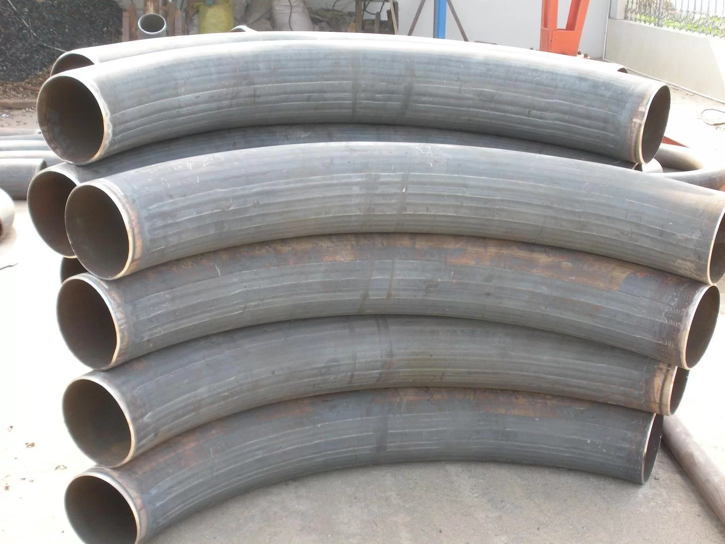 Characteristics And Common Applications Of Carbon Steel Bending Pipe